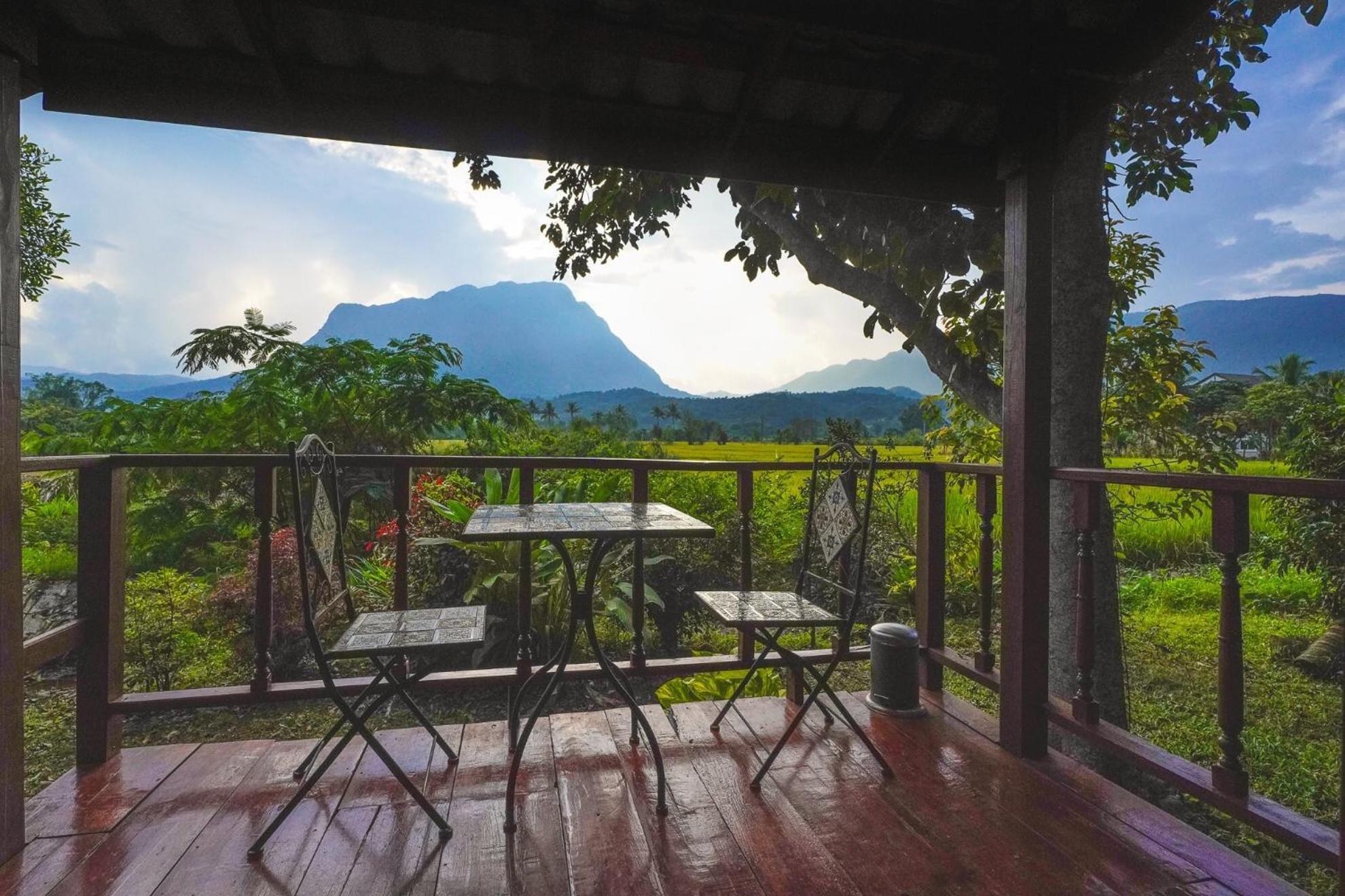 The Wes Village, Incl Free Breakfast & 100 Thb Food Gift Chiang Dao Bagian luar foto