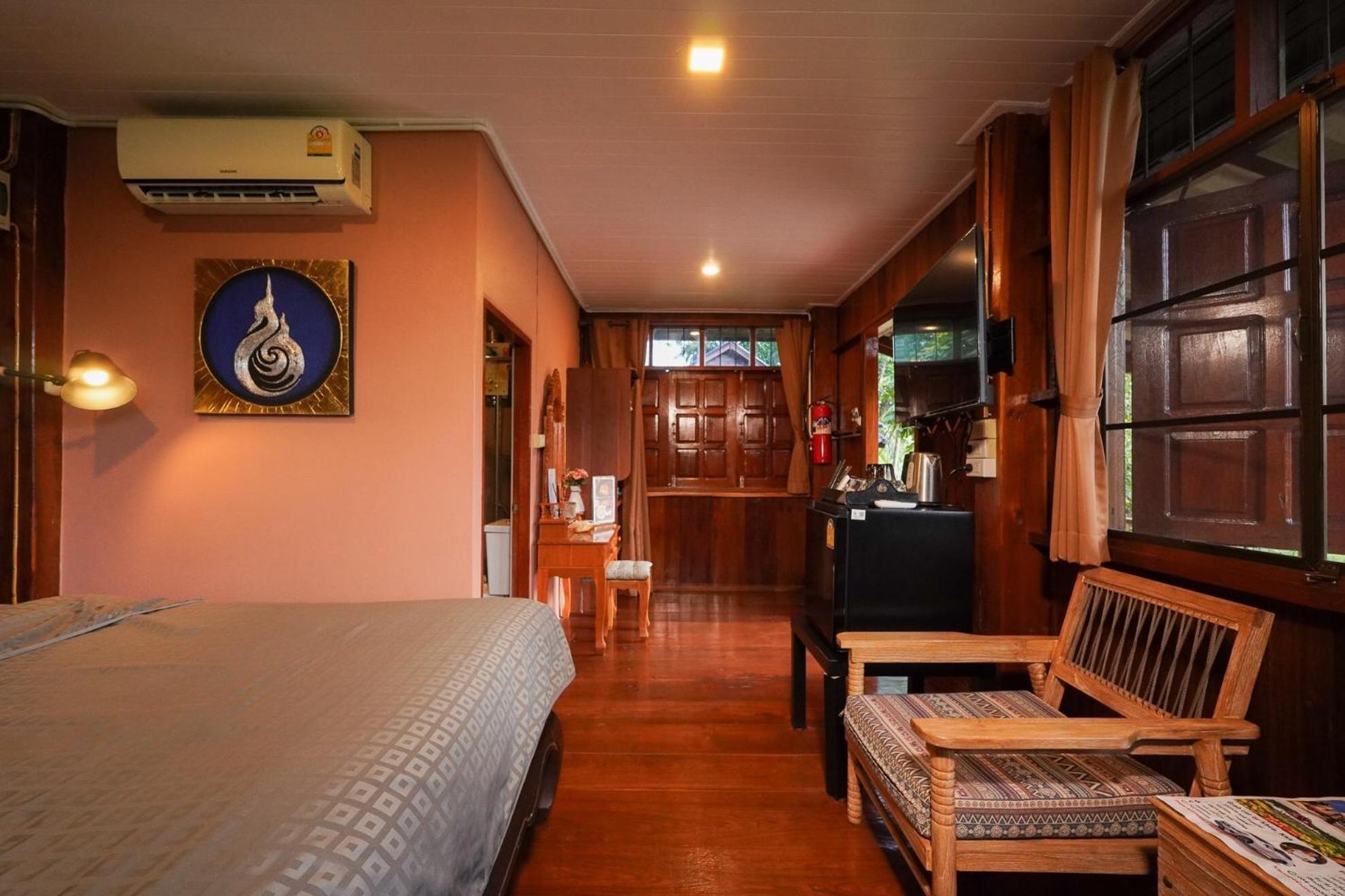 The Wes Village, Incl Free Breakfast & 100 Thb Food Gift Chiang Dao Bagian luar foto